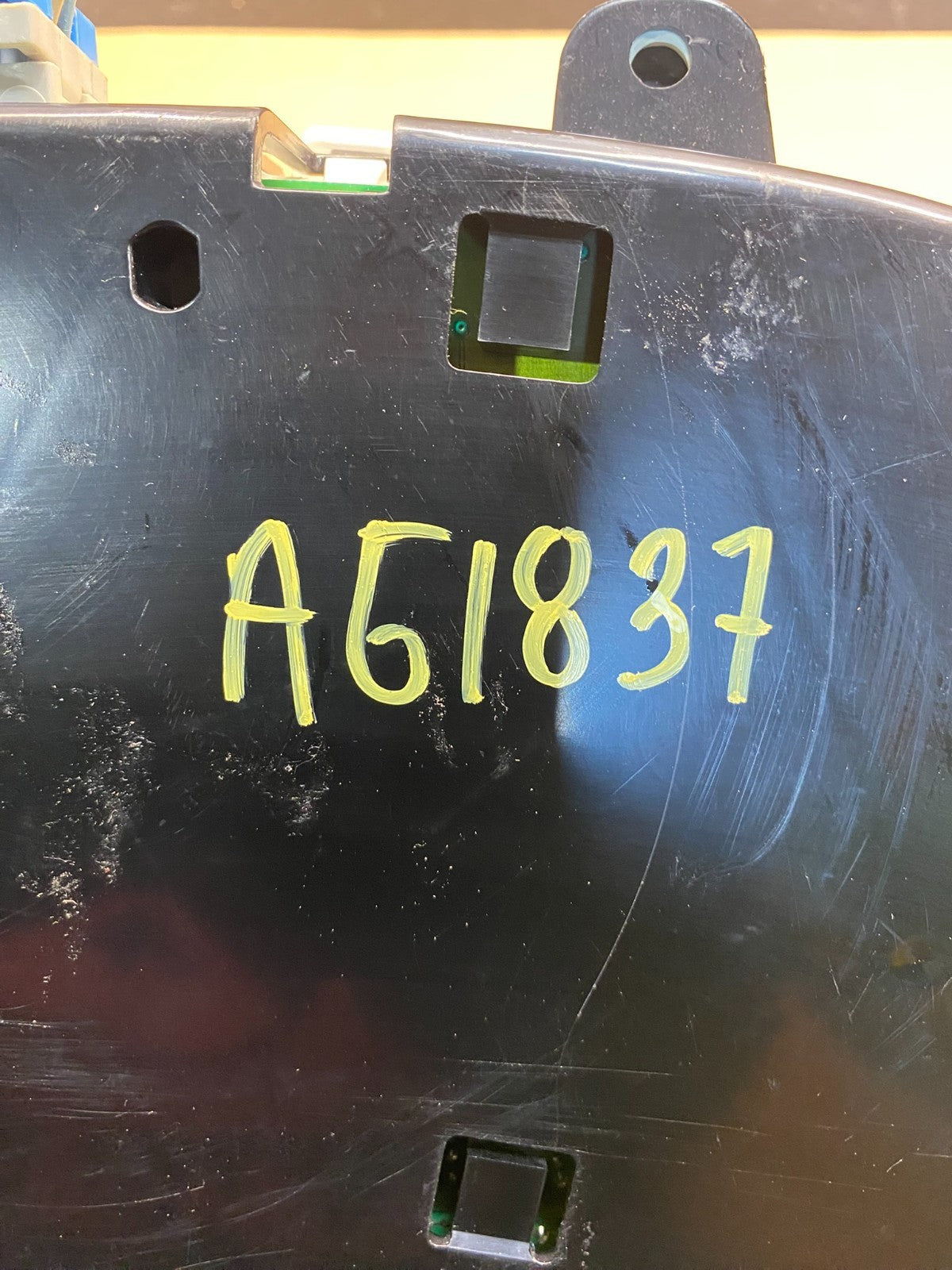 2002 - 2005 GMC Envoy Speedometer Cluster Gauge ag1837 DG6