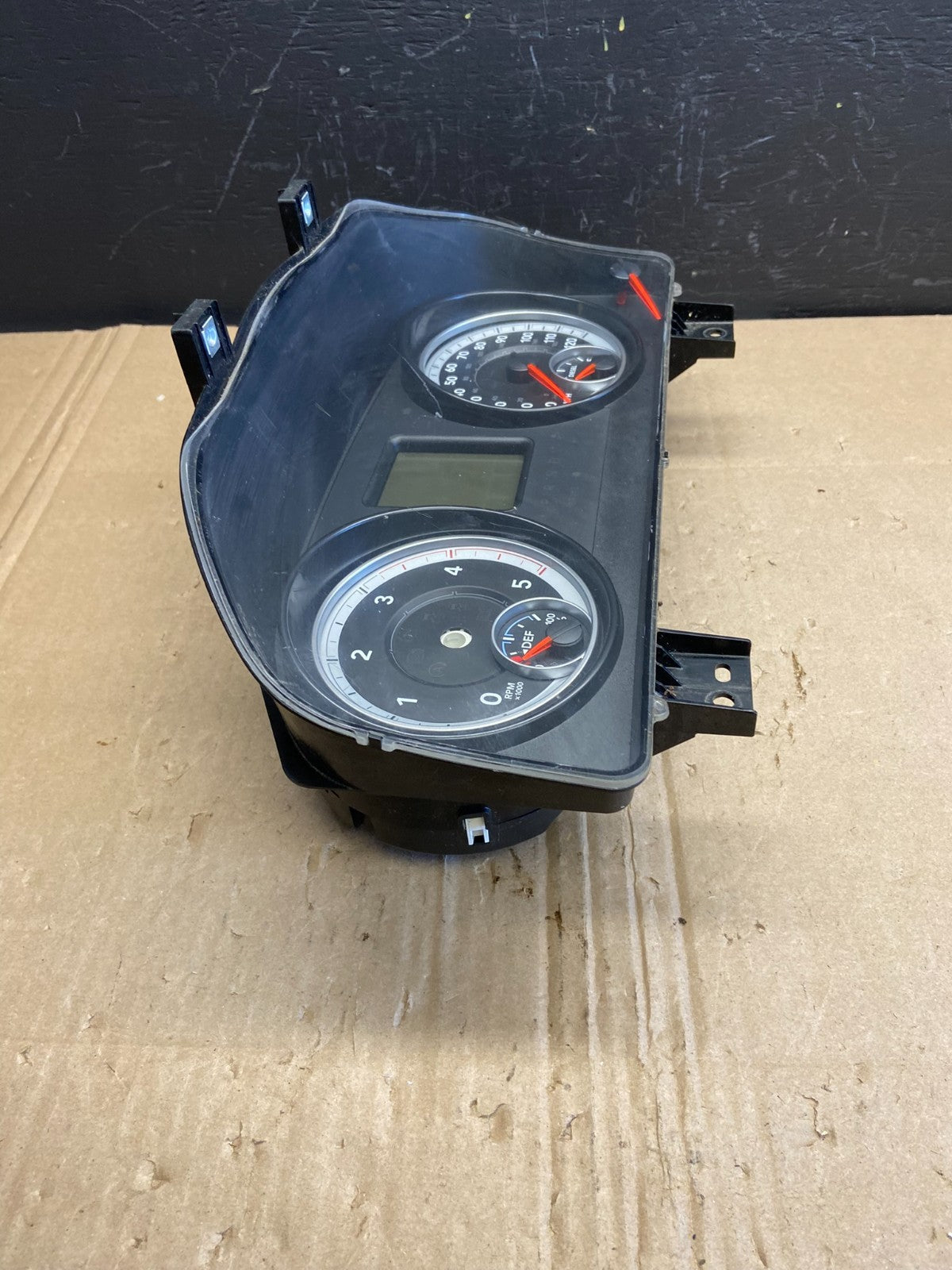 2013 2018 Dodge Ram 1500 Instrument Speedometer Gauge Cluster OEM AB8894 DG2
