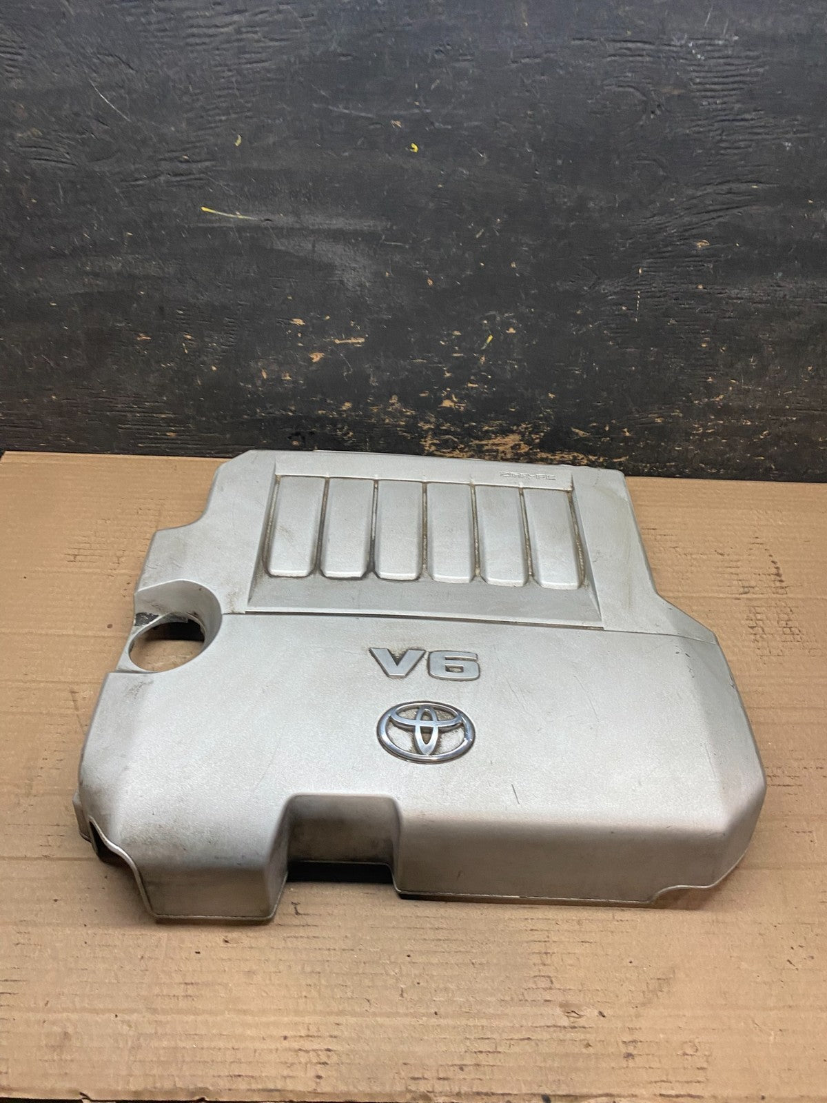 2008 to 2010 Toyota Highlander RAV4 Top Engine Cover Lid U8006 DG0