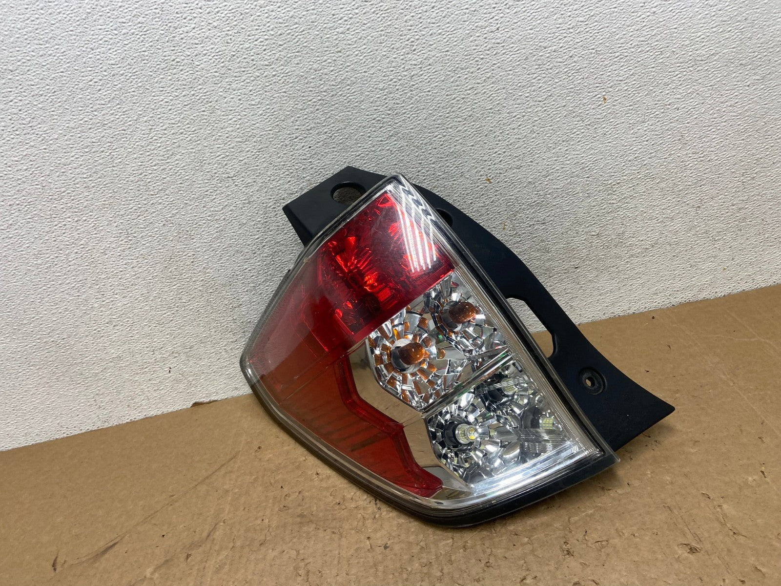 2009 - 2013 Subaru Forester Left Driver Lh Side Tail Light AG1341 LK0