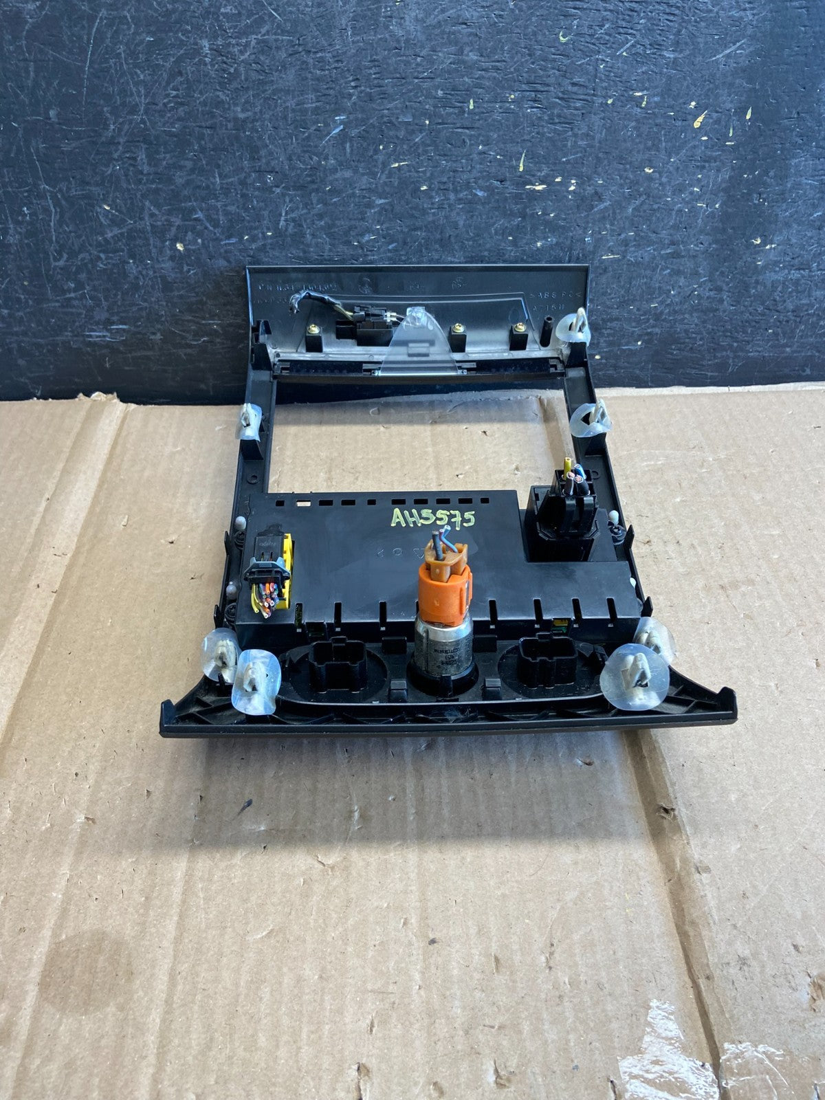 2004 to 2008 Ford F150 Radio Climate Dash Bezel Surround Black AH5575 DW3
