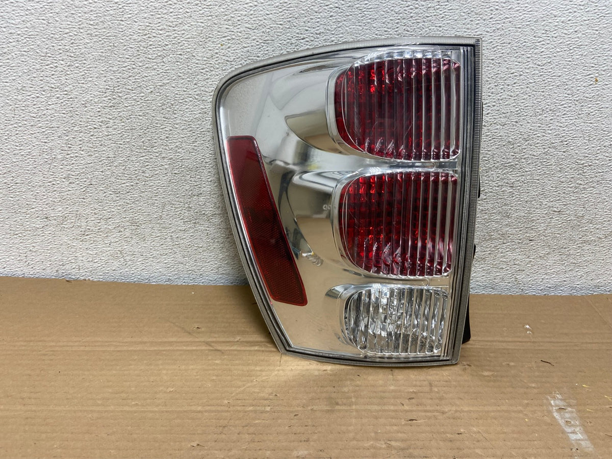 2005 to 2008 Chevrolet Equinox Left Driver Lh Side Tail Light AG9004 LK0