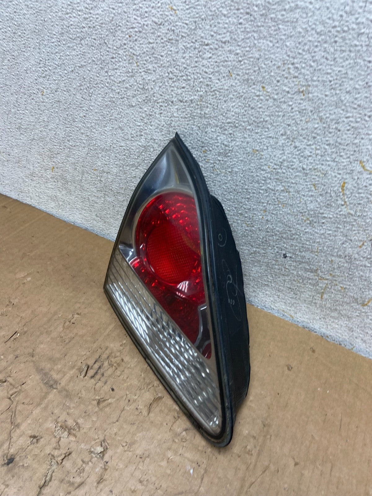 2000-2003 Lexus Rx300 Left Driver Lh Side Rear Inner Tail Light AI9242 LK1