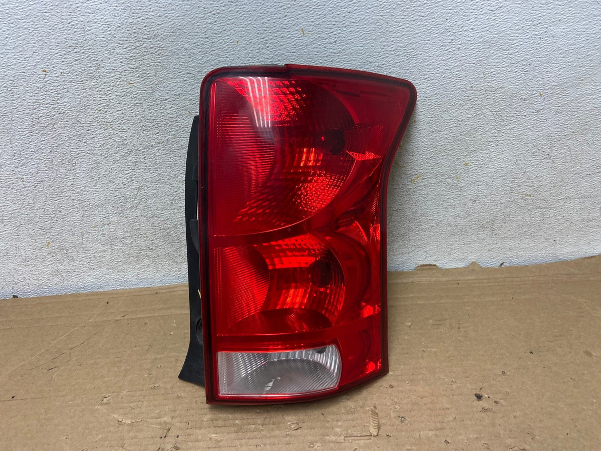 2007 to 2009 Suzuki XL-7 Vitara Right Passenger Rh Side Tail Light AH8904 LK0