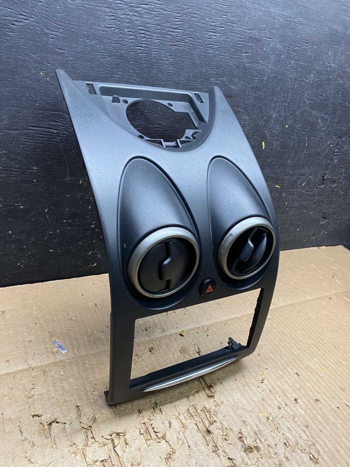OEM 2011 2012 2013 Nissan Rogue Dash Upper Center Radio Bezel Trim v7432 DG1
