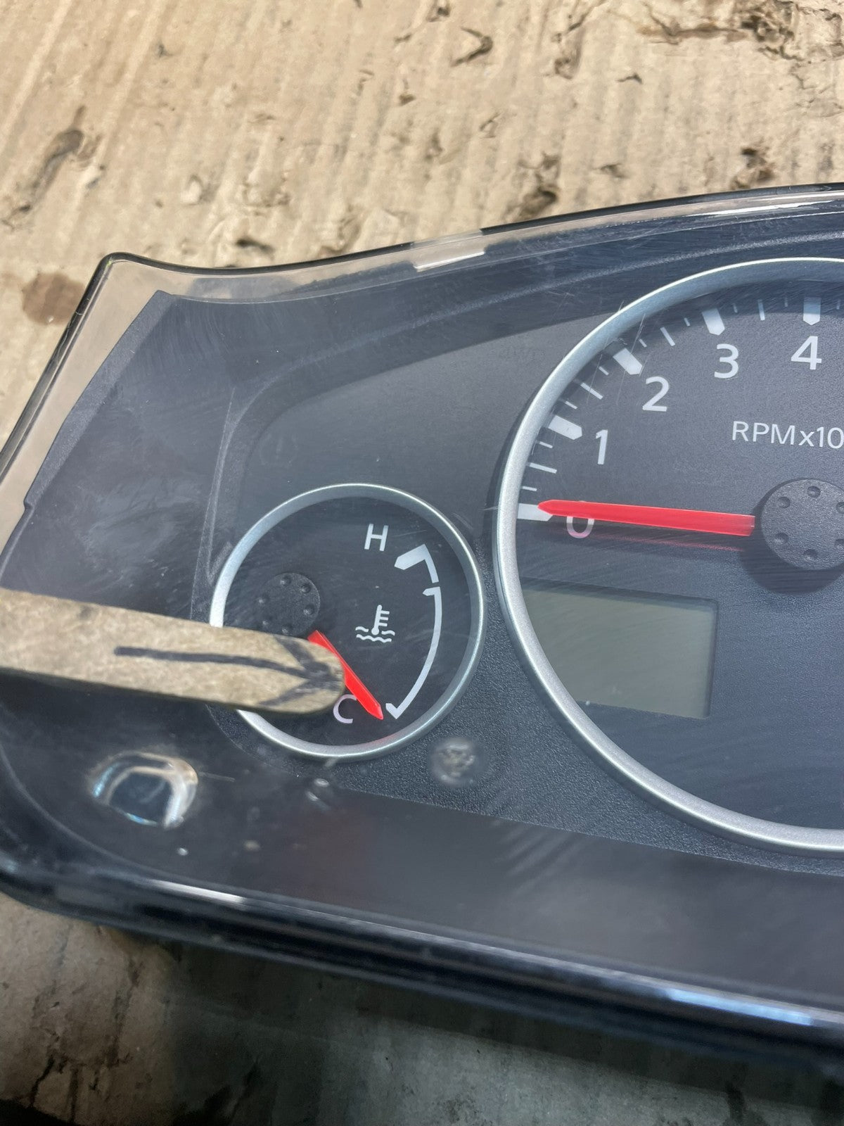 2007 2008 2009 Nissan Pathfinder Speedometer Cluster Gauge OEM X9974 DG2