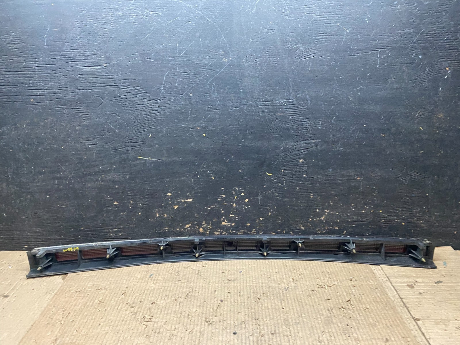 1991-1995 Dodge Stealth Turbo Rear Center Reflector Tail Light Panel X0204 DG7