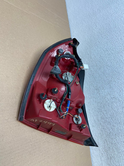 2004 2005 2006 Hyundai Elantra Sedan Right Passenger Tail Light AF2999 LK6