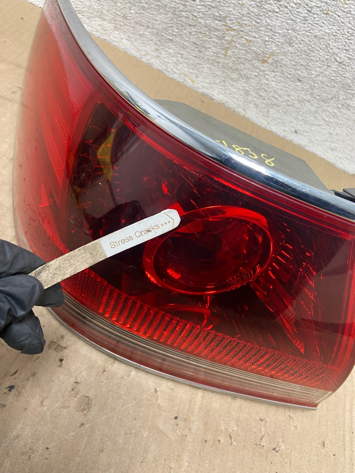 2005 - 2006 Lexus ES330 Left Driver LH Side Tail Light AJ1838 LK4