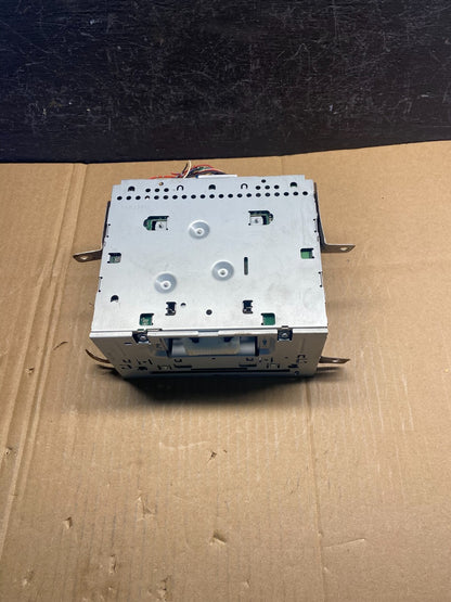 2006-2011 Mitsubishi Endeavor AM/FM/CD/MP3 Radio Head Unit Receiver AD1682 DG4