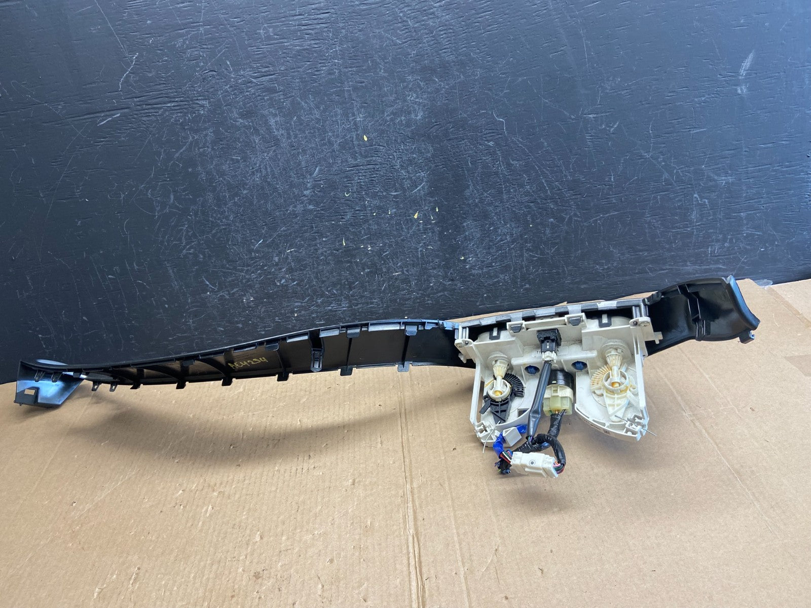 2009 to 2013 Subaru Forester Temperature Control Climate Heat A/C AE4234 DG3