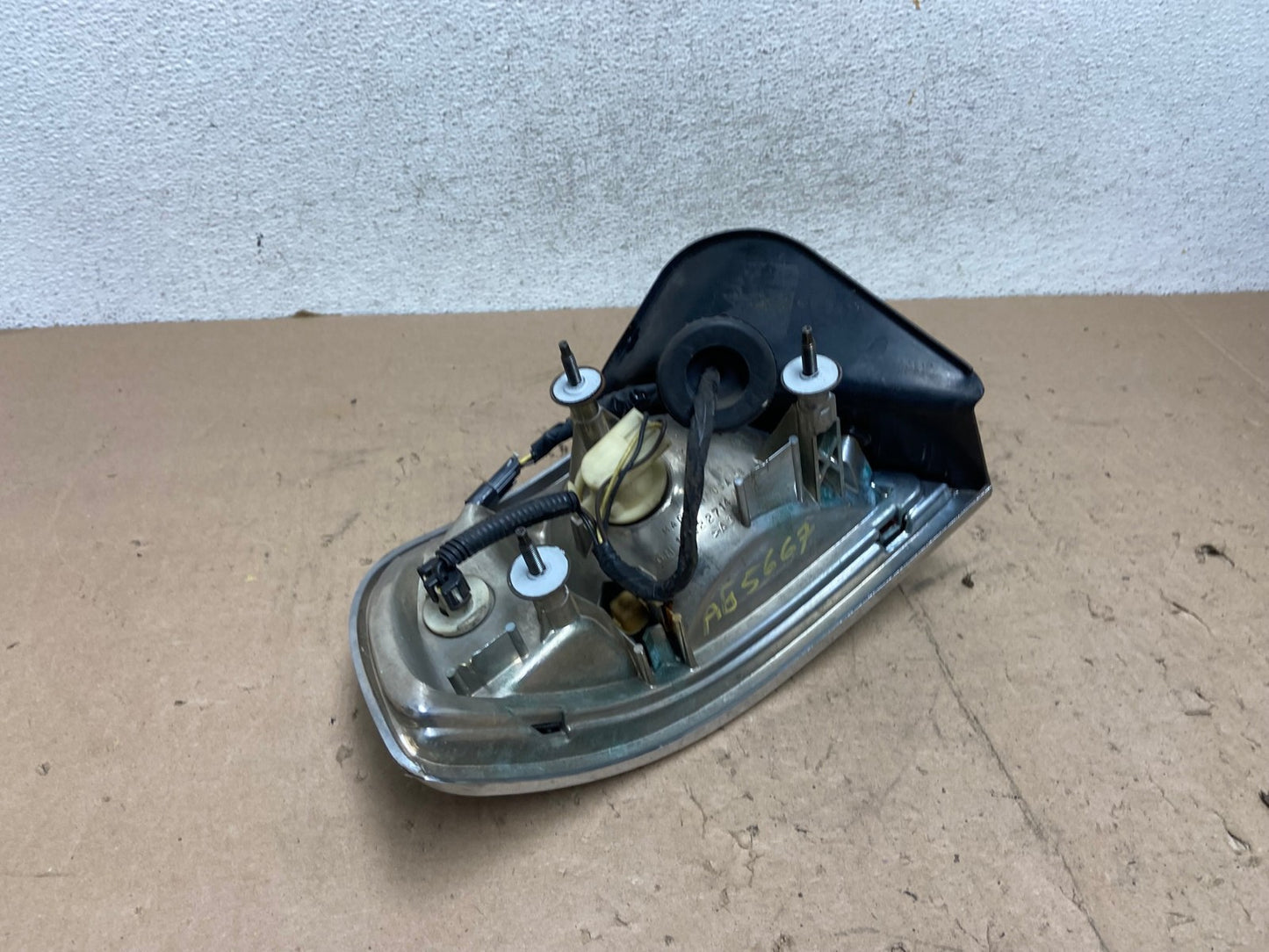 1997-1999 Buick Lesabre Right Passenger RH Side Tail Light AG5667 LK5