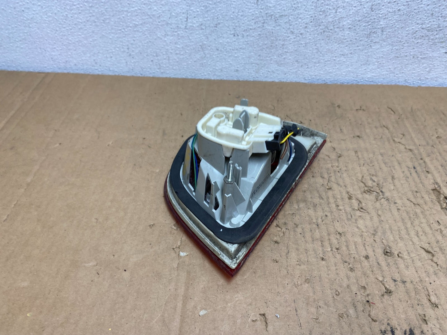 2009 2010 2011 BMW 3 328i 335i E90 Right Passenger RH Tail Light Inner AD2509 DW6