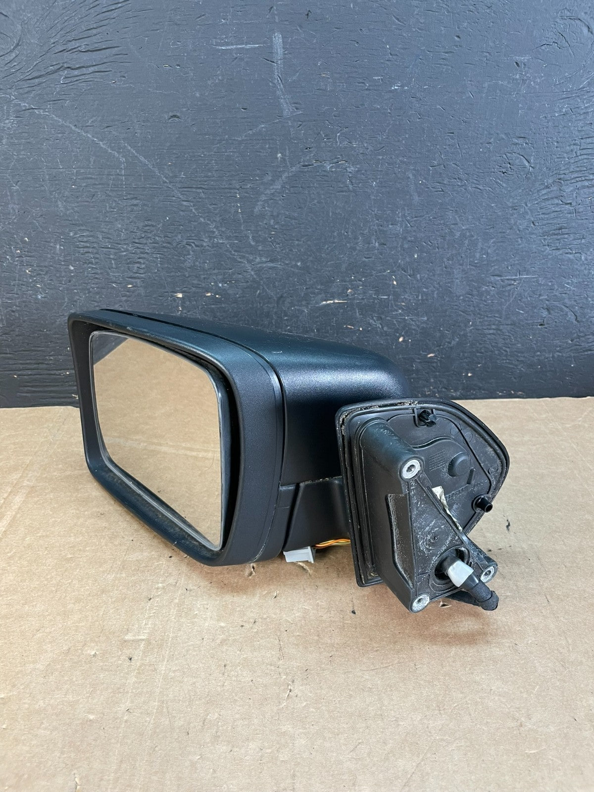 2006 - 2009 Land Rover Range Rover Sport Left Driver View Door Mirror AE8338 DW2