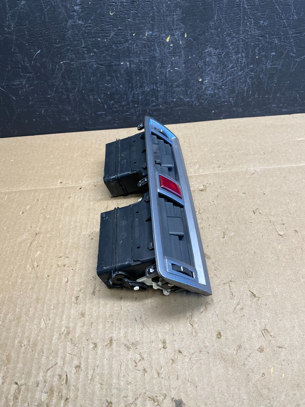 2015 - 2019 Subaru Outback Legacy Center Console A/C Air Vent ac6696 DG1