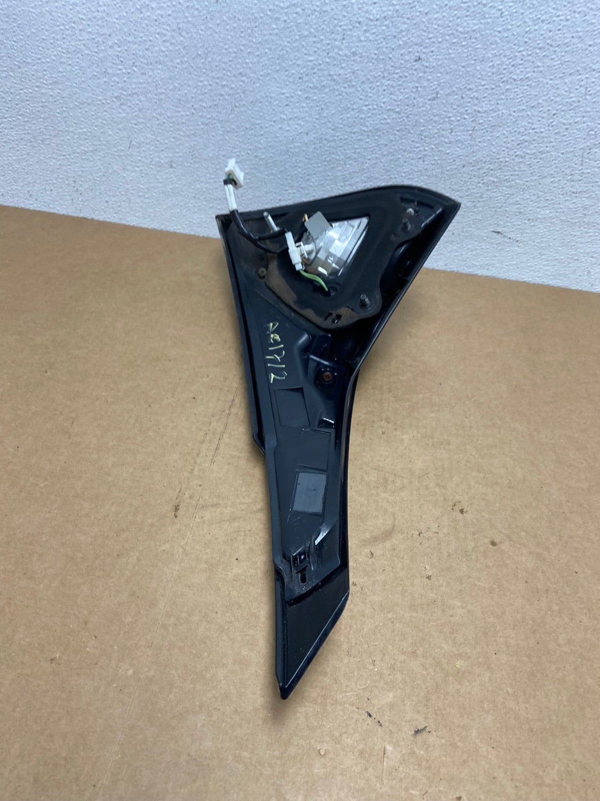 2015 to 2018 Nissan Murano Right Passenger Side Tail Light Inner Oem AC1712 LK6