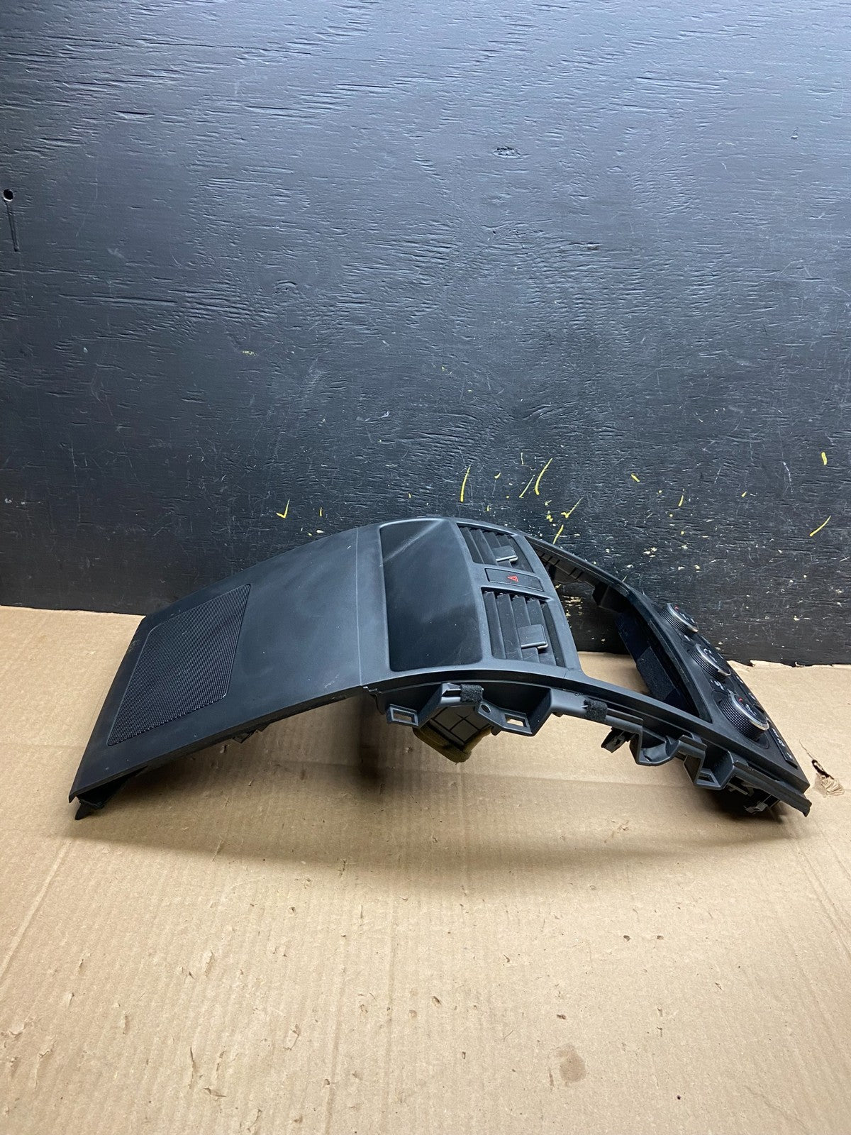 2010 to 2015 Mazda CX-9 Radio Dash Trim Bezel W/Vent AC Climate Control Y2252 DG2