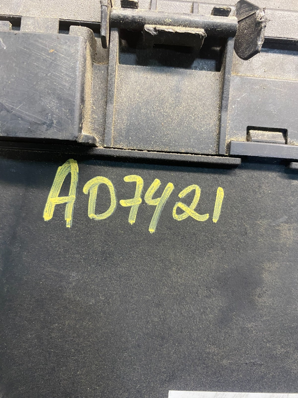 2008 2009 Liberty Nitro TIPM Power Integrated Fuse Box Module AD7421 DG7