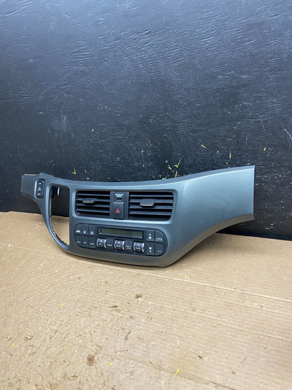 2005 to 2010 Honda Odyssey Radio Climate Control Dash Trim Bezel W3076 DG1