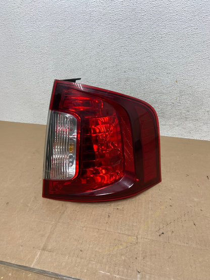 2011 2012 2013 2014 Ford Edge Right Passenger RH Side Tail light AE6774 LK0