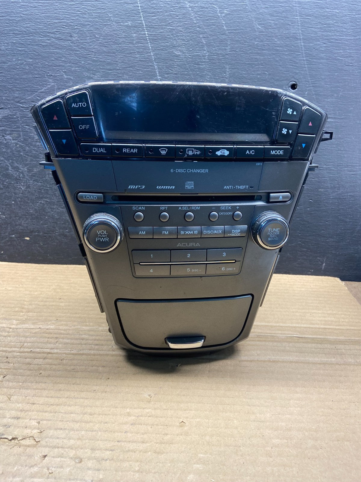 2010 to 2013 Acura Mdx Radio Stereo 6 CD Player Climate Control Pan OE AE4532 DG0