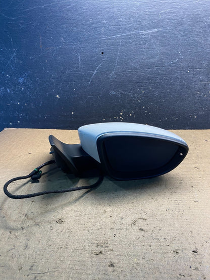 2009 to 2012 Volkswagen CC Right Passenger Power Door View Mirror OEM AA3039 MS9