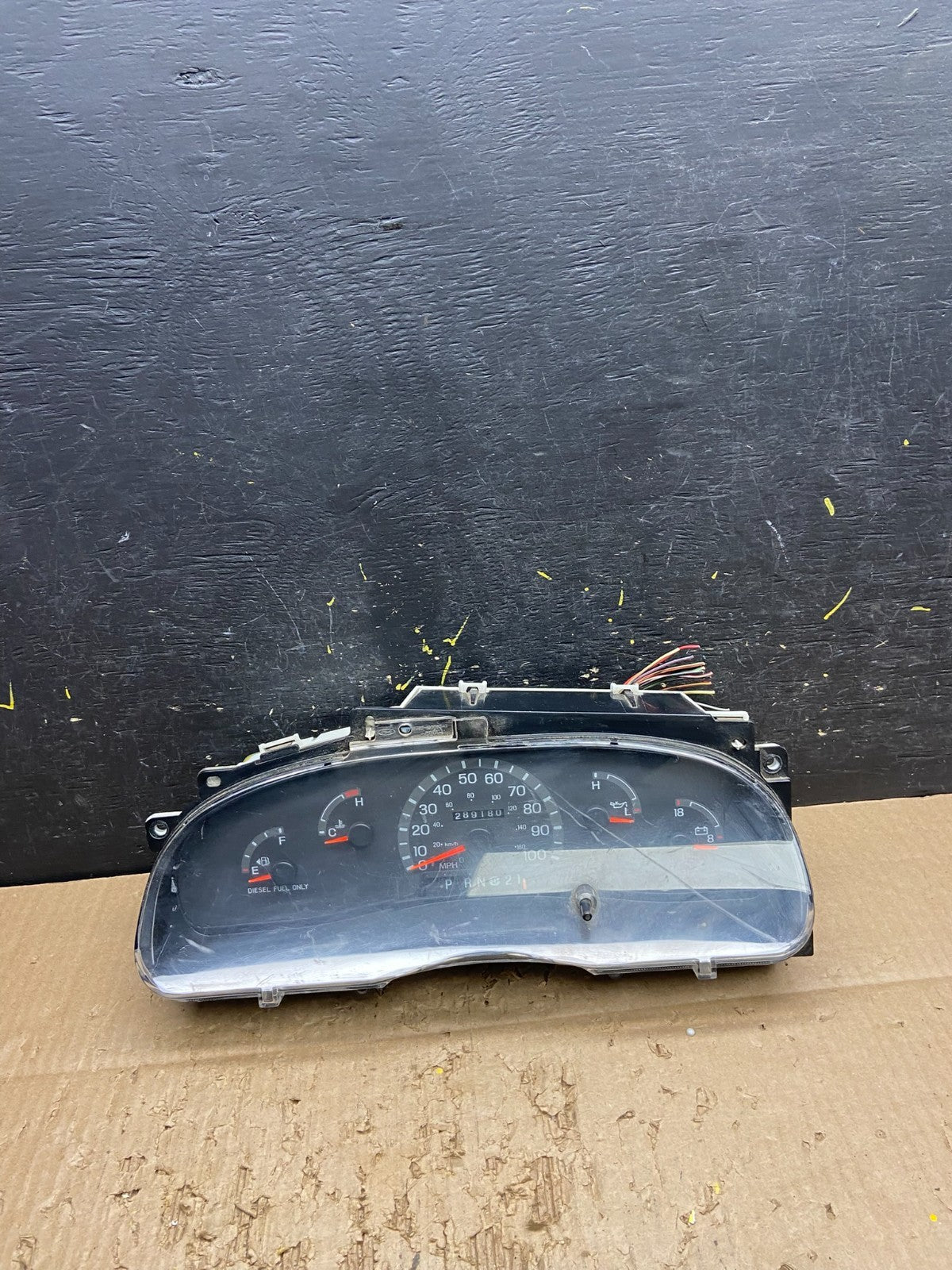 2001 - 2002 Ford Econoline E250 E350 Van Speedometer Instrument Cluster v7770 DG0