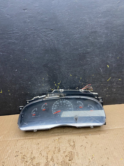 2001 - 2002 Ford Econoline E250 E350 Van Speedometer Instrument Cluster v7770 DG0