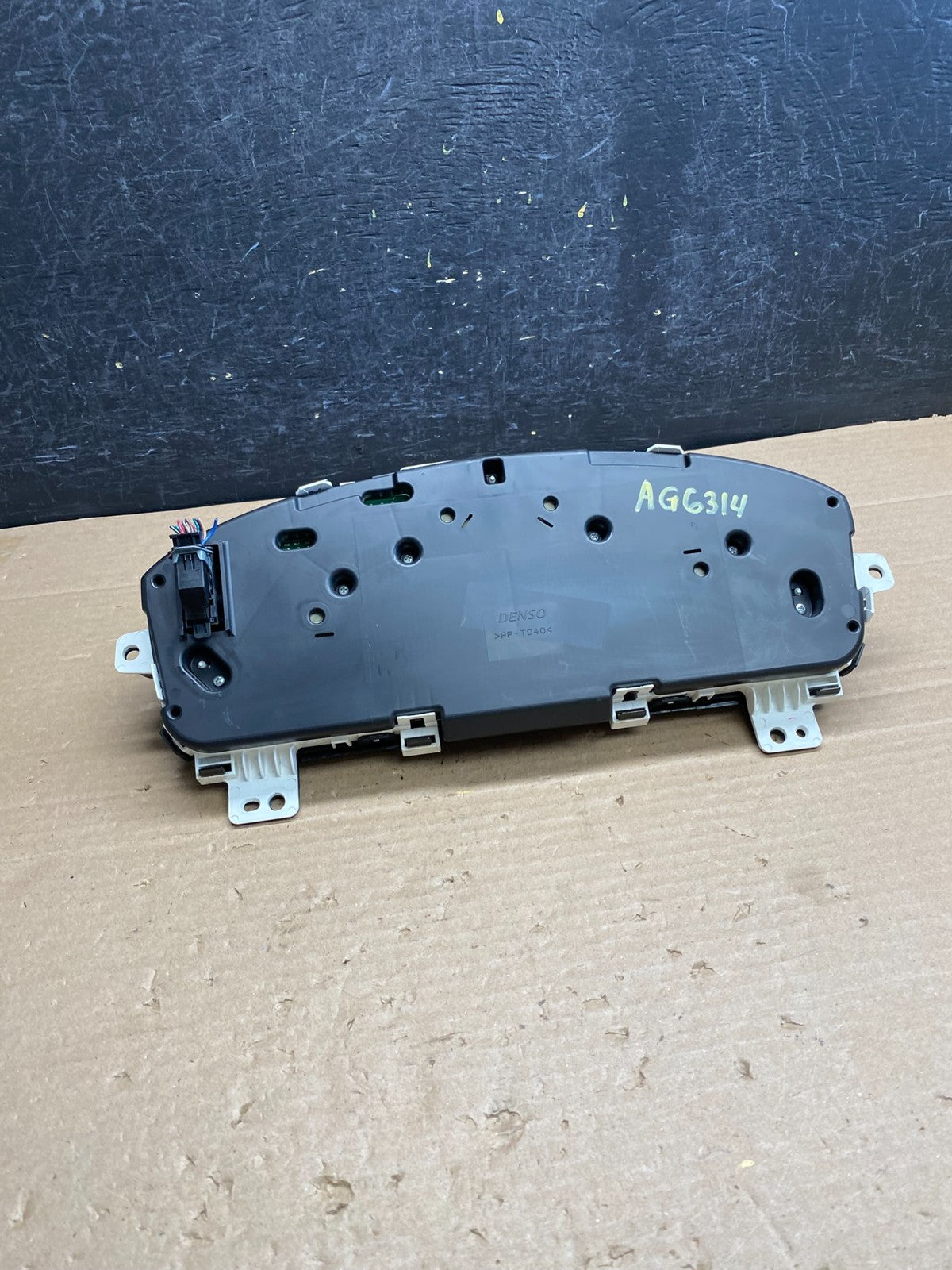 2007 to 2014 Cadillac Escalade Instrument Speedometer Cluster Gauge ag6314 DG5