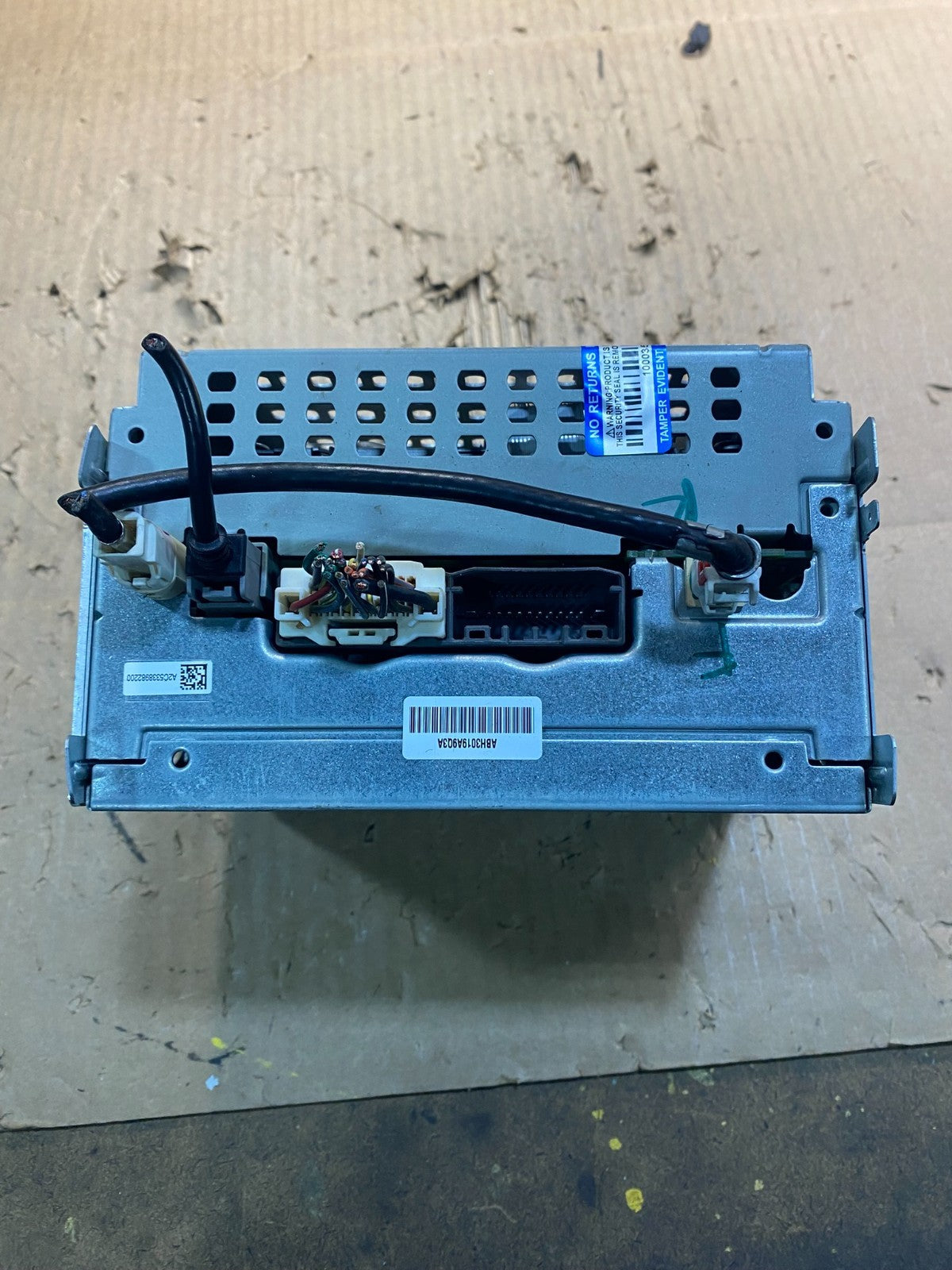 2013 to 2014 Dodge Charger Am Fm Cd Player Radio Receiver Z5393  DG5