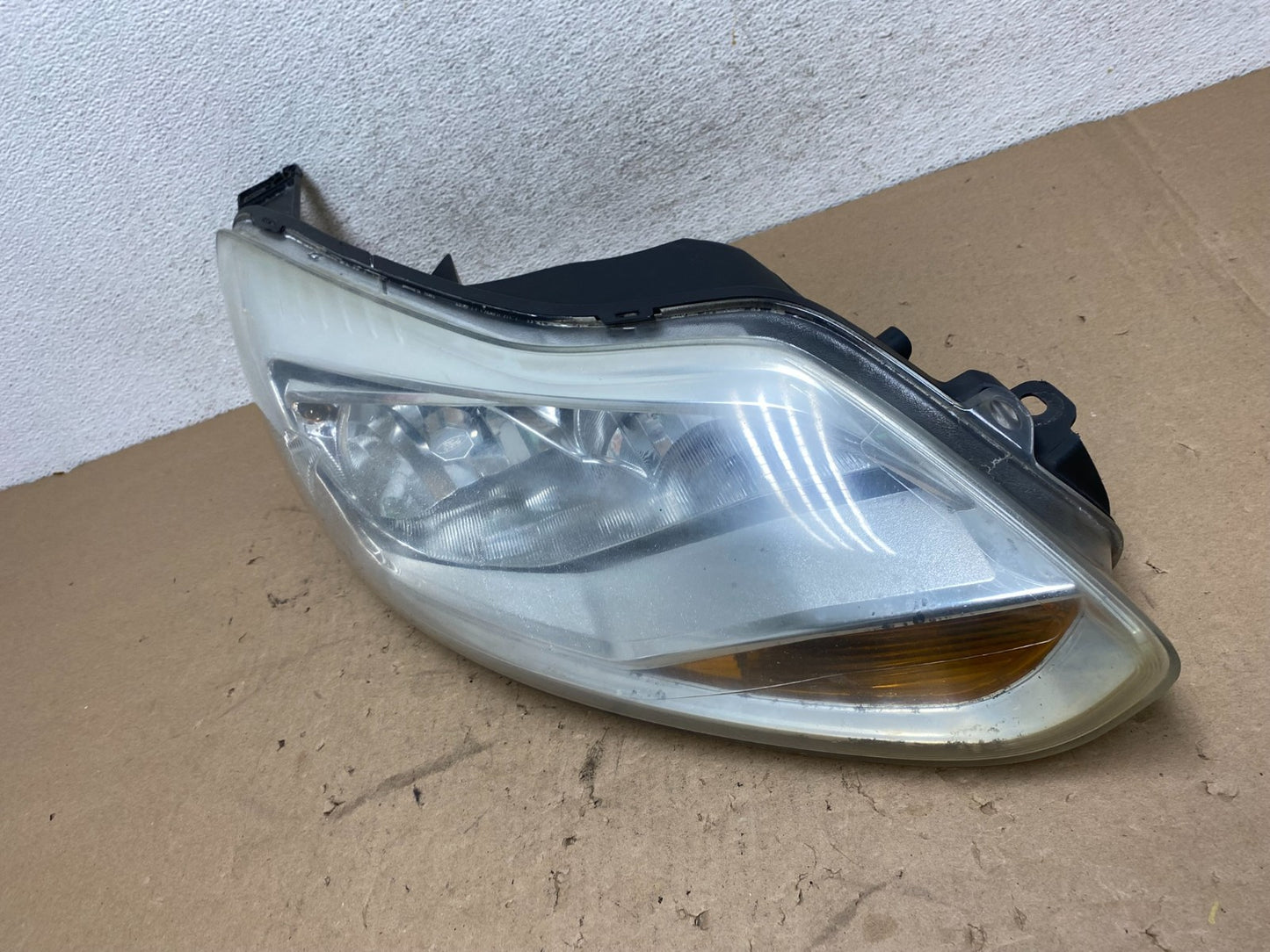2012 2013 2014 Ford Focus Right Passenger Rh Side Headlight AG4364 DW1