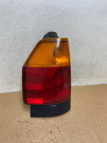 2002 to 2009 Gmc Envoy Left Driver Lh Side Tail Light AI9055 LK2