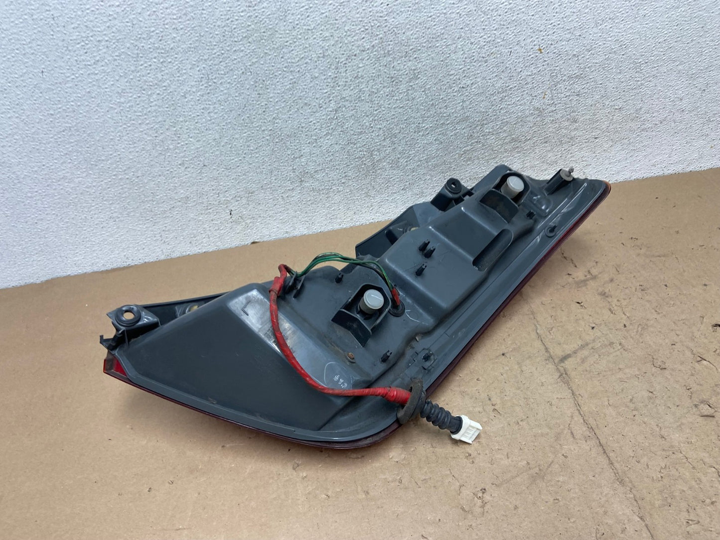 2006 2007 Nissan Murano Left Driver LH Side Tail Light AG5562 LK6