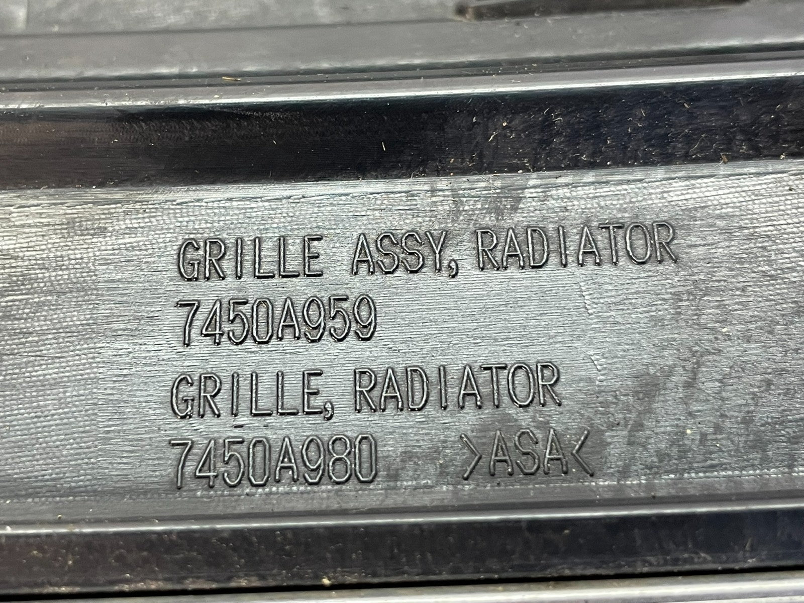 2014 2015 Mitsubishi Outlander Front Upper Grill Grille AG2849 DG4