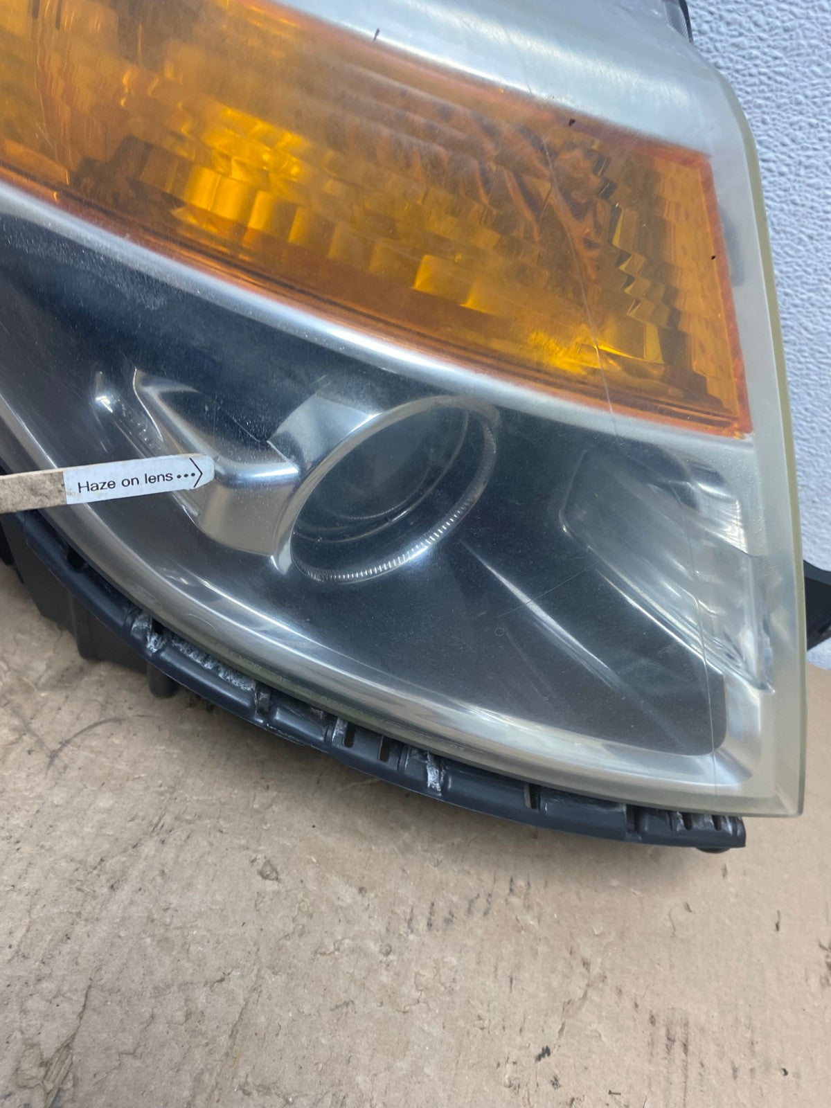2011 to 2015 Ford Explorer Right Passenger Halogen Headlight AF4236 LK5