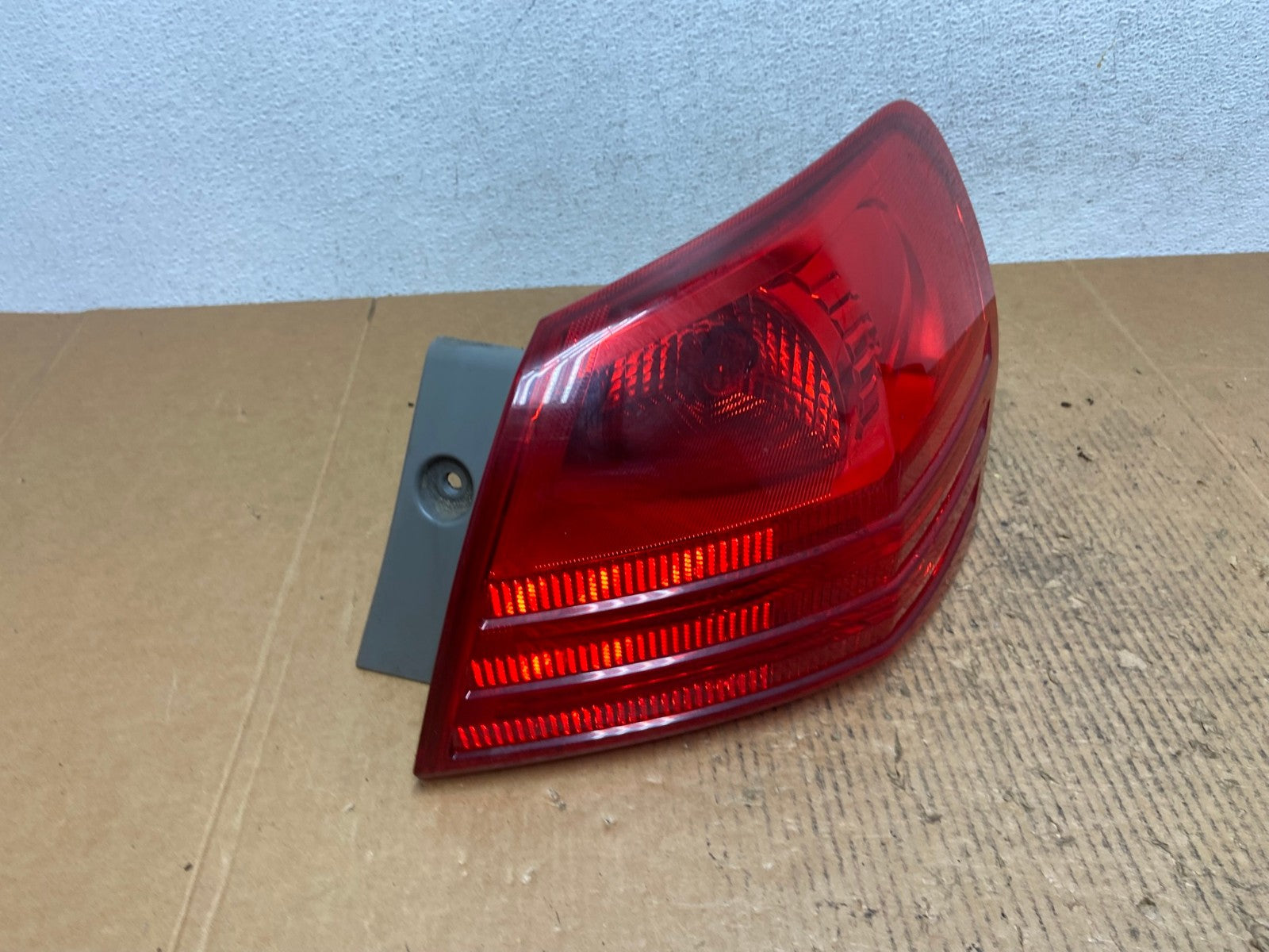 2008 to 2015 Nissan Rogue Right Passenger Rh Side Tail Light AE1576 LK2