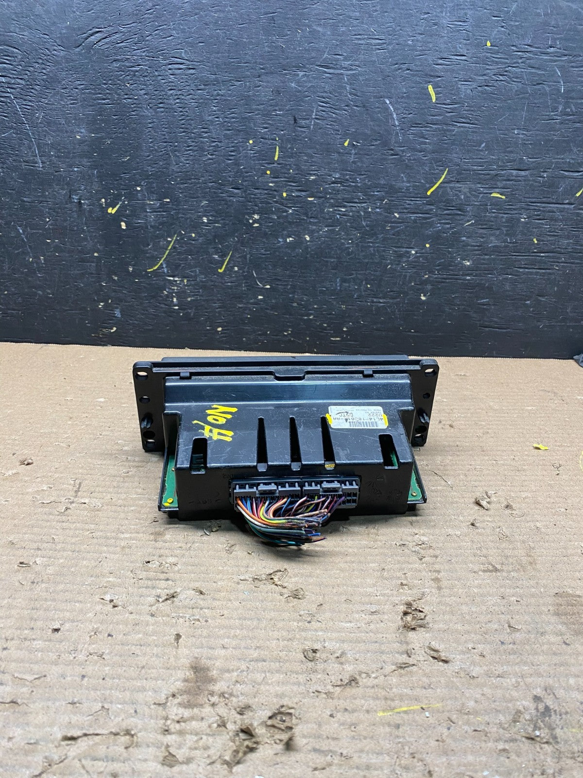 2002 to 2003 Ford Explorer Mountaineer Dash Mounted HVAC Heater Control S8930 PS3