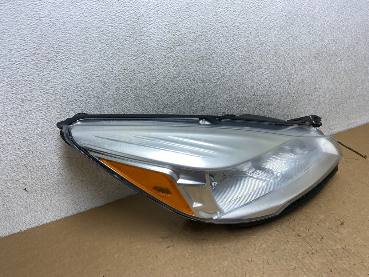 2013 - 2016 Ford Escape Headlight Right Passenger RH Side Halogen AI3599 DW2