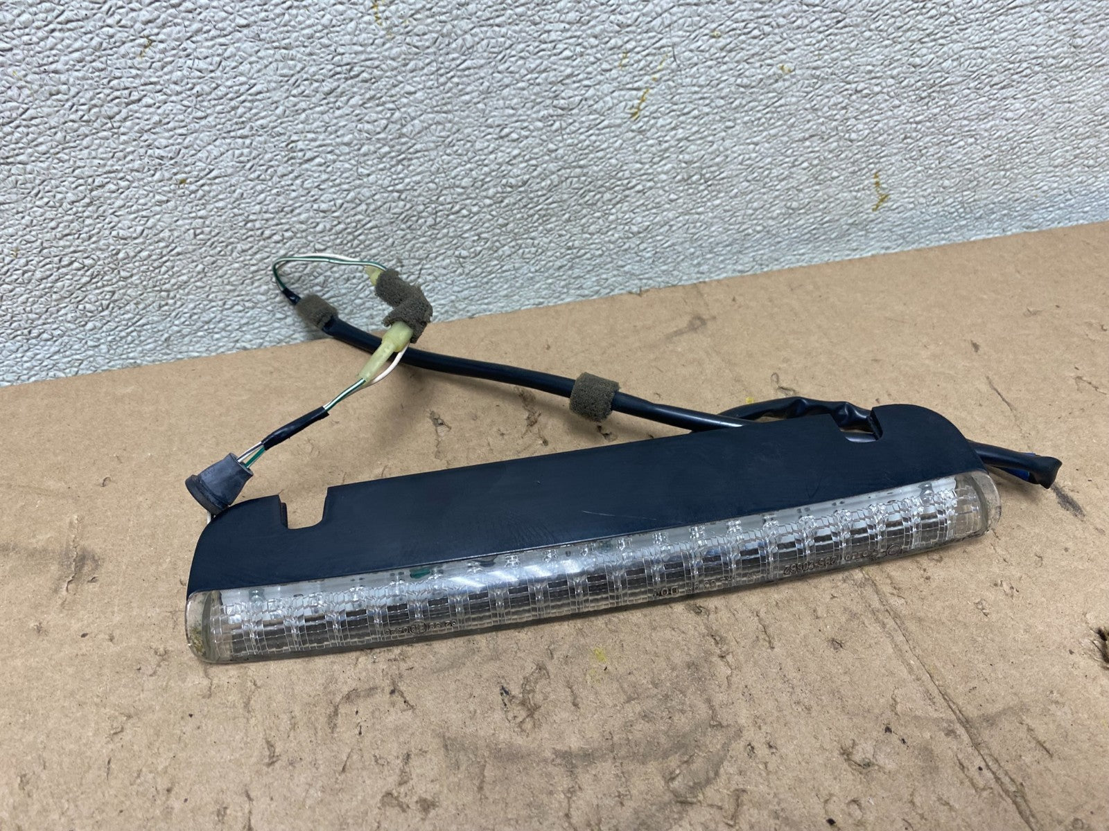 2008-2014 Subaru Tribeca Spoiler 3RD Third Brake Light 84701XA010 S4143 PS0