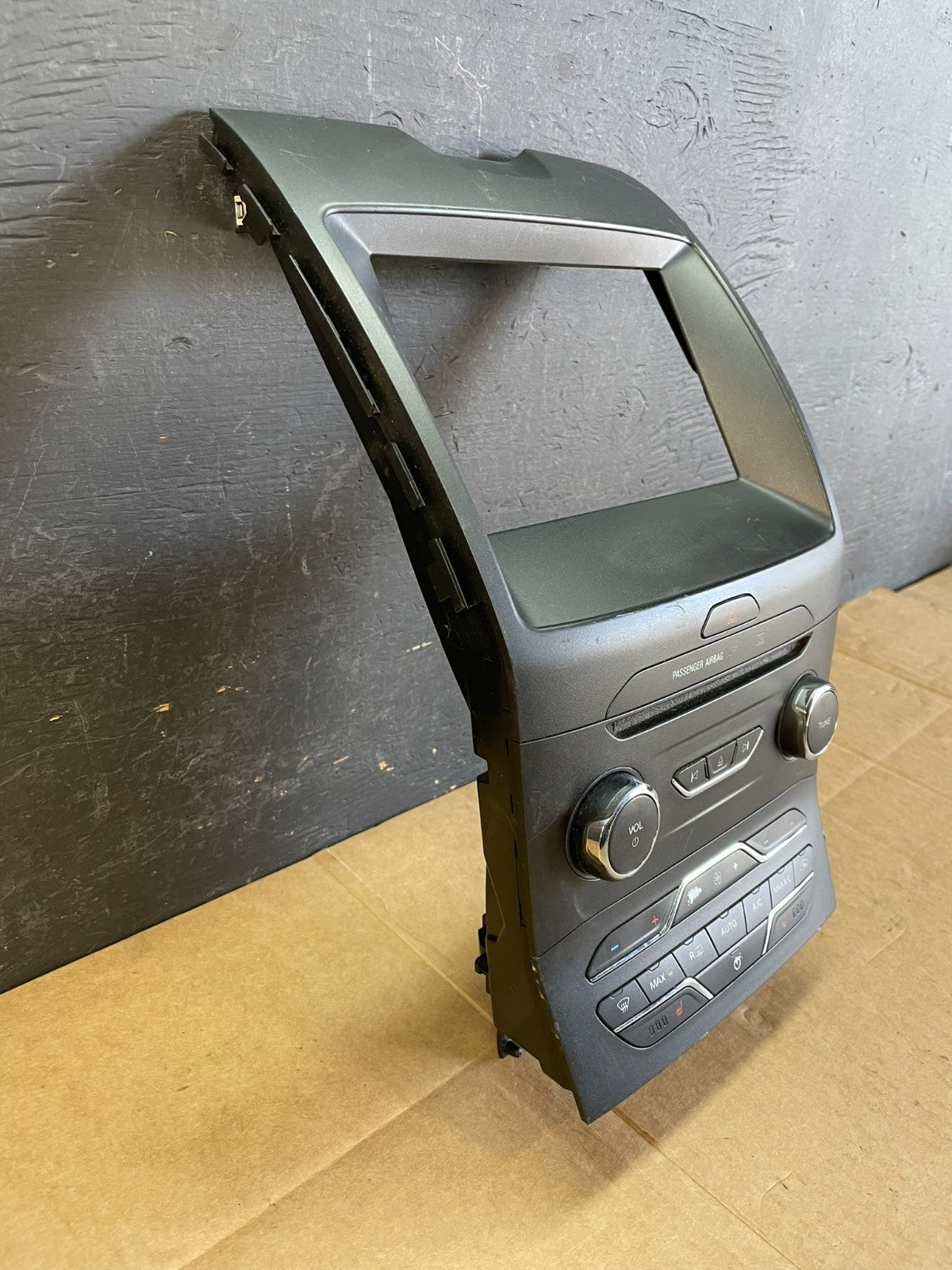 2015-2018 Ford Edge Heater Climate Control Radio CD Control Dash Bezel ac5037 DG1