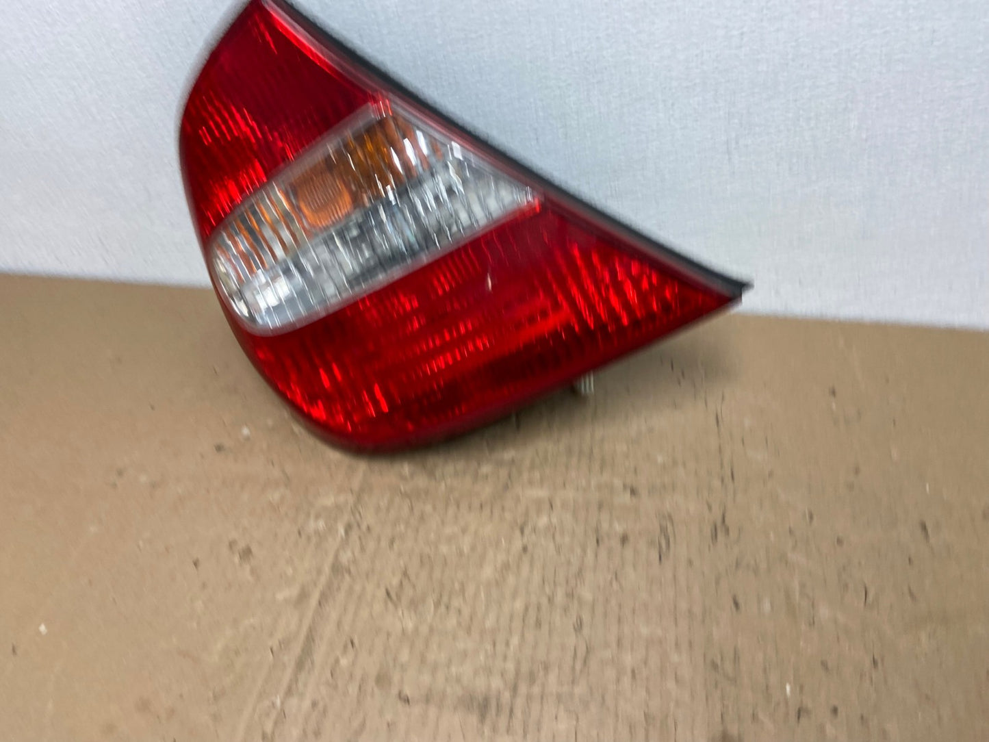 2002 2003 2004 Toyota Camry Left Driver LH Side Tail Light AB6999 LK1
