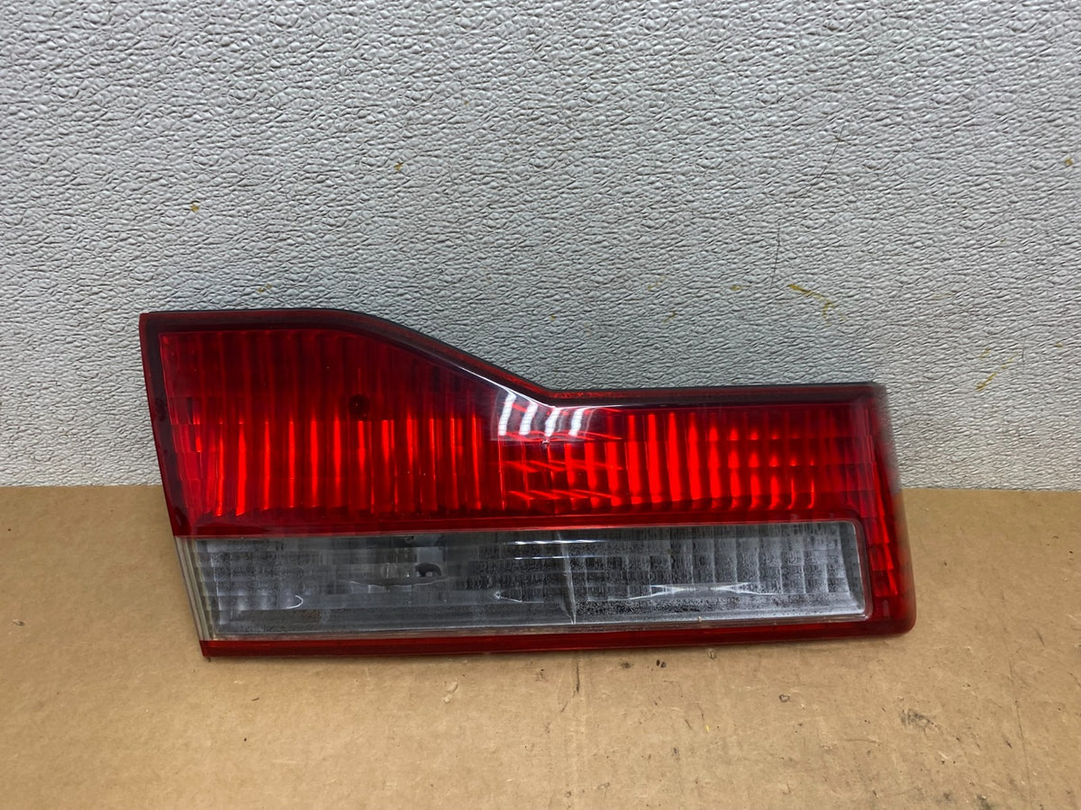 2001 to 2002 Honda Accord Left Driver LH Side Inner Tail Light Q7400 DW0