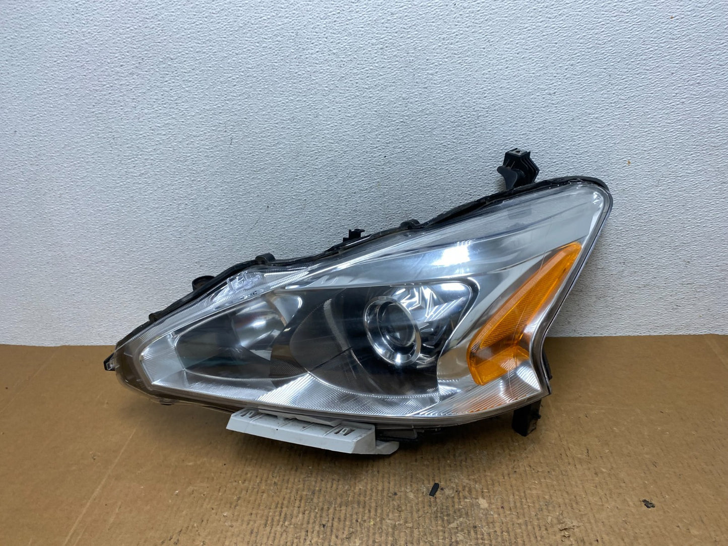 2013 2014 2015 Nissan Altima Left Driver LH Side Halogen Headlight AE1678 DW0