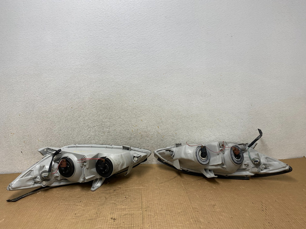 2002 2003 2004 Toyota Camry Left+Right Set Side Halogen Headlights AI8185 DW8