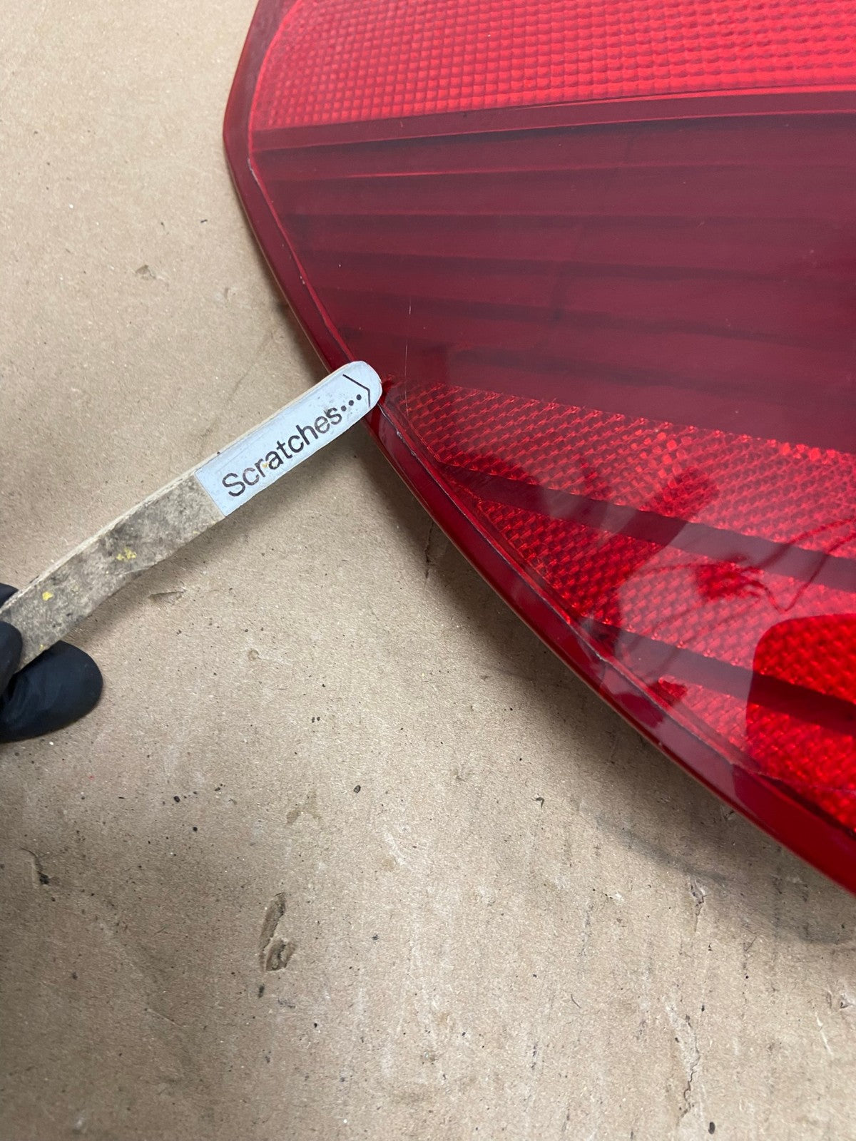 2004 to 2005 Toyota Sienna Left Driver LH Side Tail Light AD7795 LK4