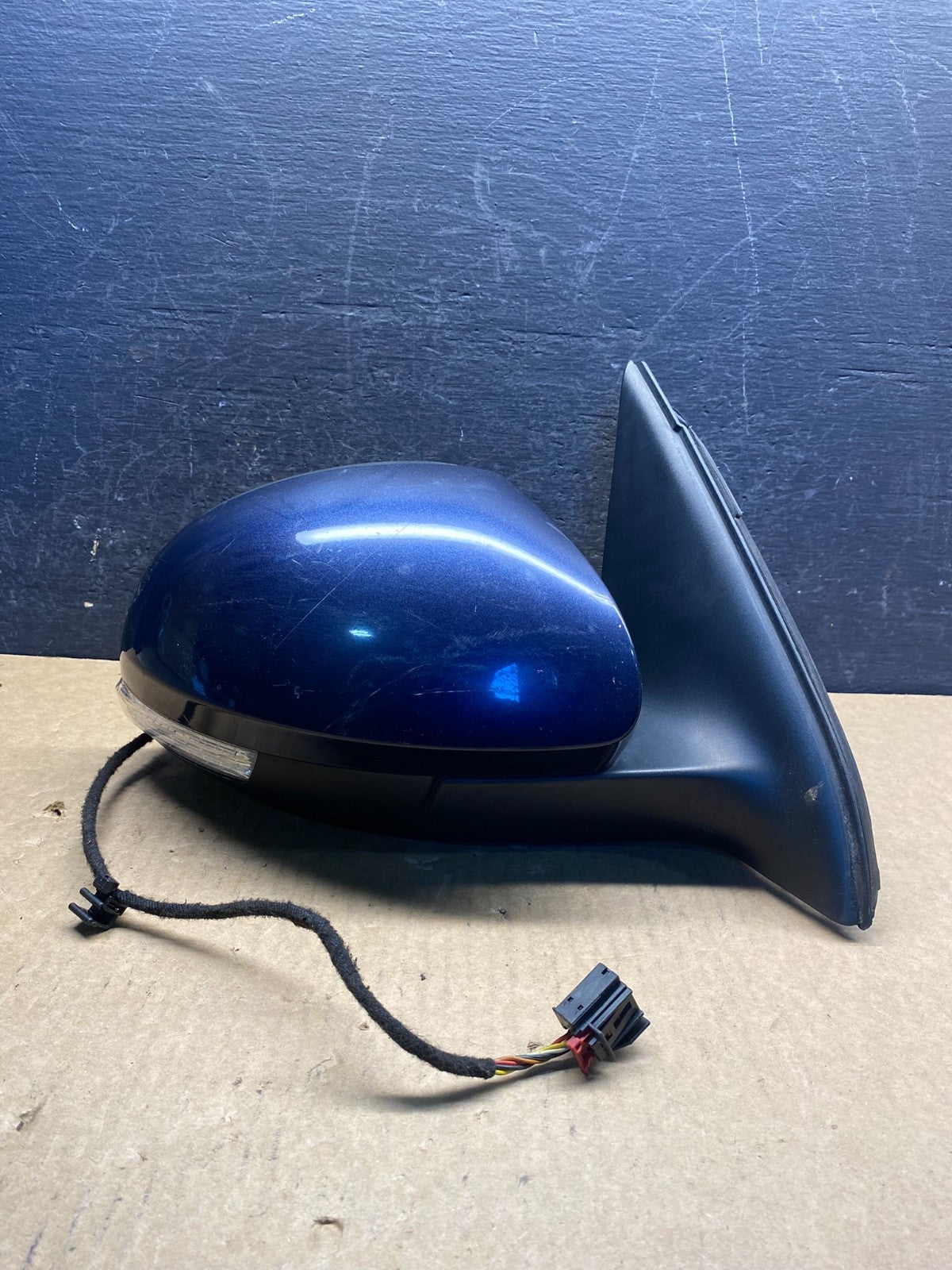 2009 to 2018 Volkswagen Tiguan Right Passenger View Door Mirror AG6057 DG0