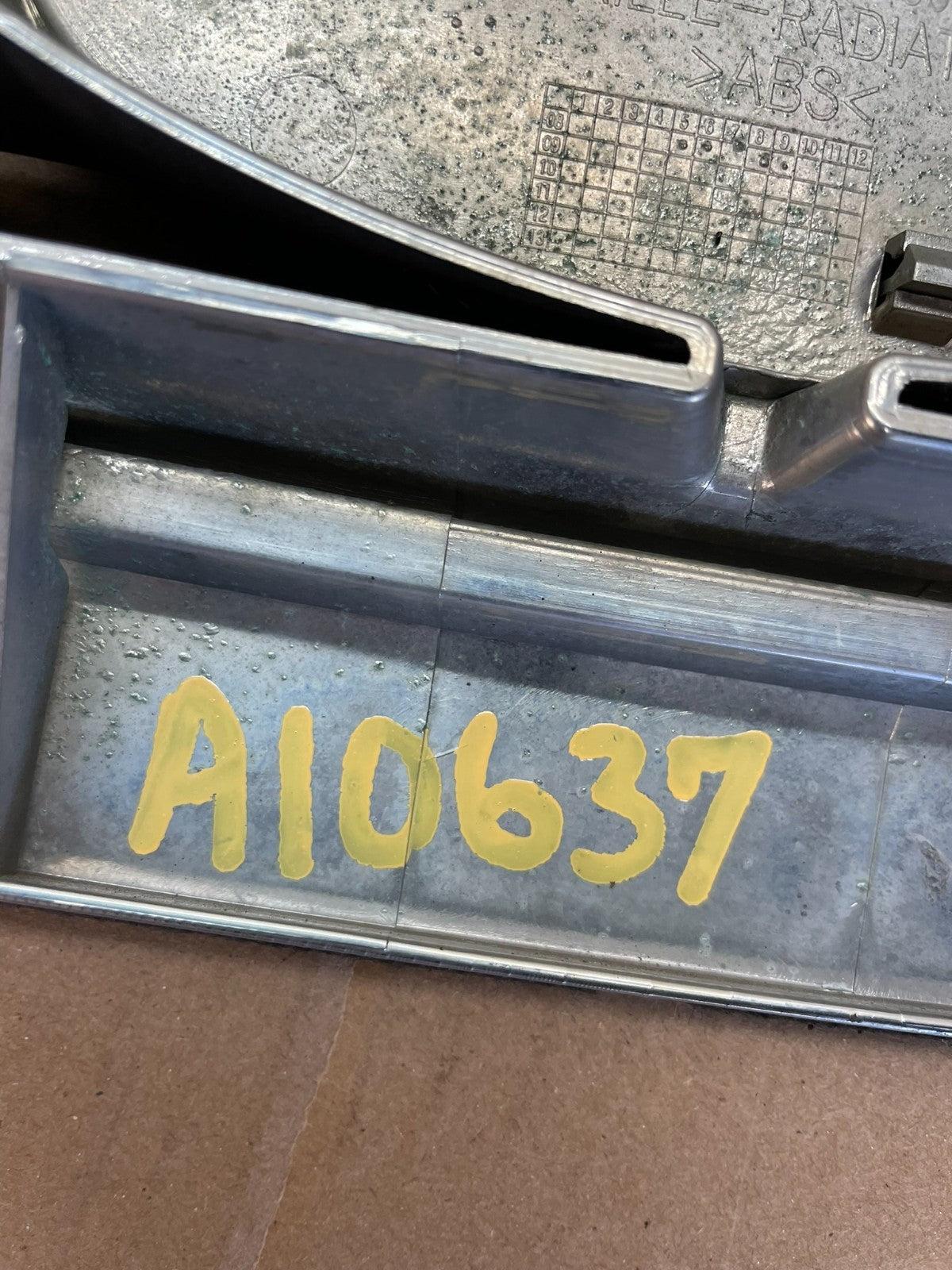 2009 to 2010 Kia Optima Front Upper Grill Grille AI0637 DG5