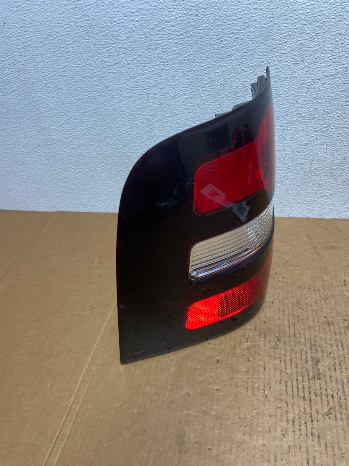 2006 to 2010 Ford Explorer Left Driver Lh Side Tail light DEPO AE0399 LK2