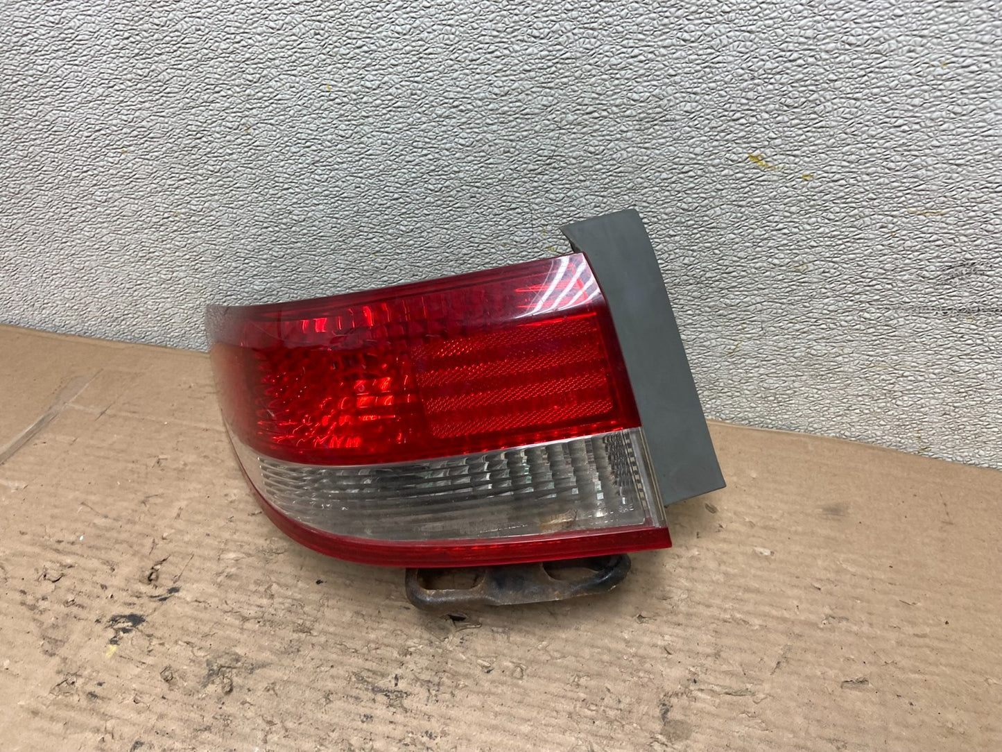 2003 to 2004 Honda Accord Sedan Left Driver Lh Side Tail light AA9695 LK1