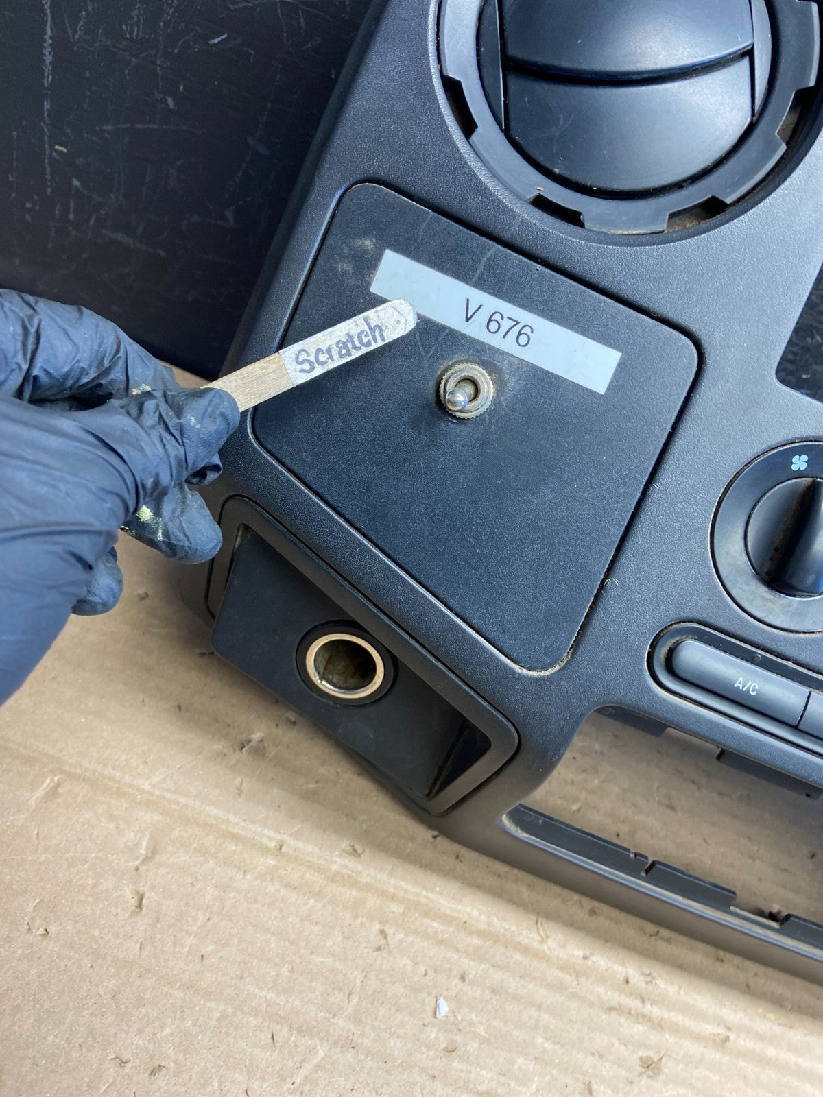 2008-2010 Ford F250 F350 Radio Climate Control Radio Dash Bezel Panel AG0209 DG2